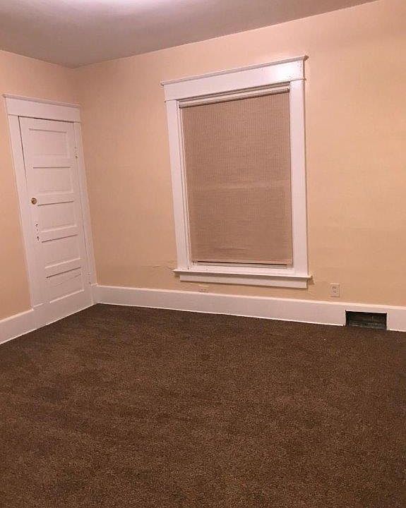 1st image of 2687 Myrtle St Floor 1
