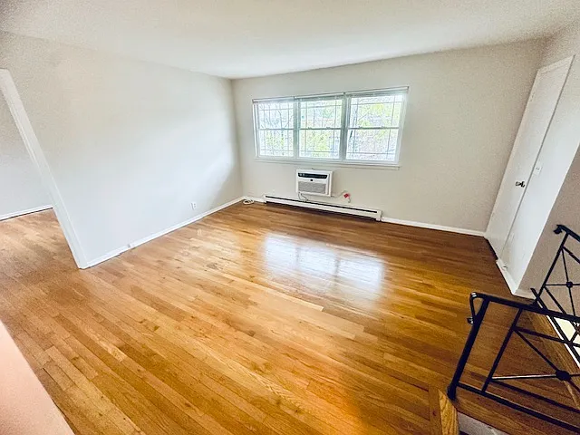 320 Elm Ave #A — Photo 8