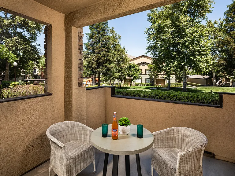 Colonnade — Photo 18