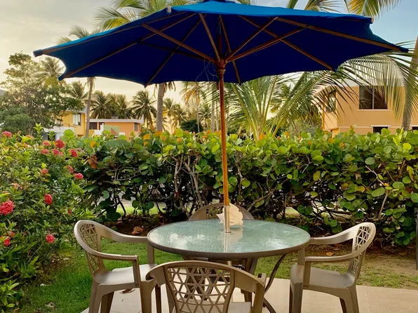 108 Paseo Del Mar St #Urb, Luquillo, PR 00773