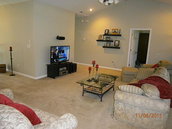 5th image of 209 Oak Dr