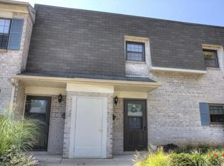 90 Valleybrook Dr, Lancaster, PA 17601