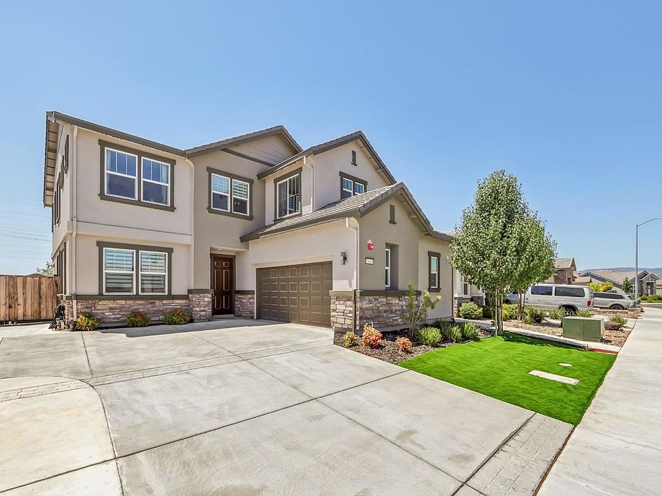 1st image of 549 Kingbird Circle
