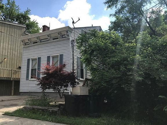 5th image of 2422 Glenway Ave