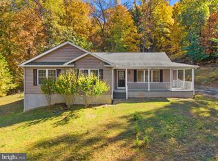 850 Timberland Manor Dr, Bentonville, VA 22610