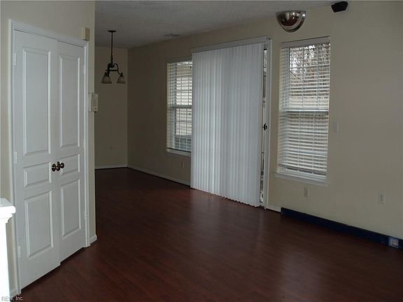 5th image of 5868 Baynebridge Dr
