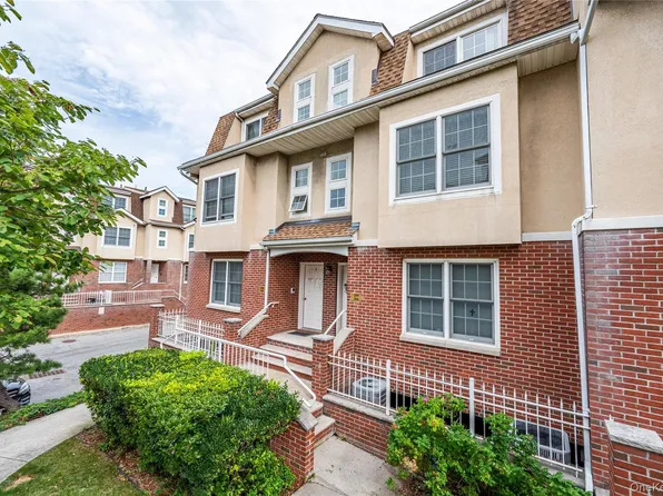 1 Patricia Lane #209, Bronx, NY 10465