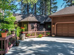 27413 N Bay Rd, Lake Arrowhead, CA 92352