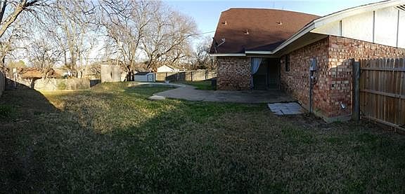 5th image of 730 NW Lorna St