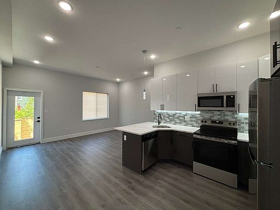 3rd image of 1938 N 22nd St #2