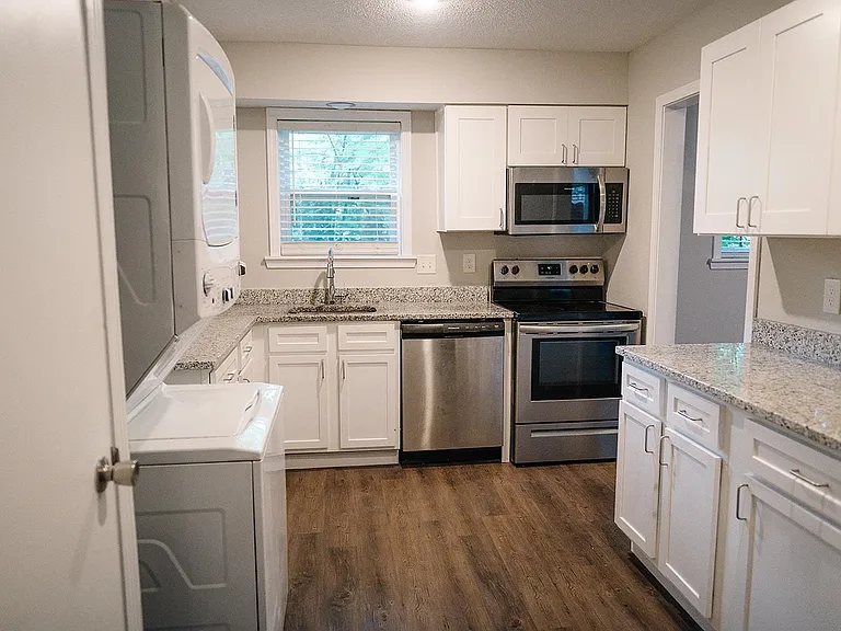 216 N Hollywood St #4 — Photo 7