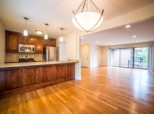 3726 Locust St APT 7, Kansas City, MO 64109