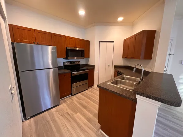 2171 Portofino Pl, Palm Harbor, FL