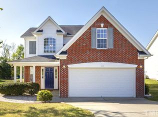 105 Linwater Way, Holly Springs, NC 27540