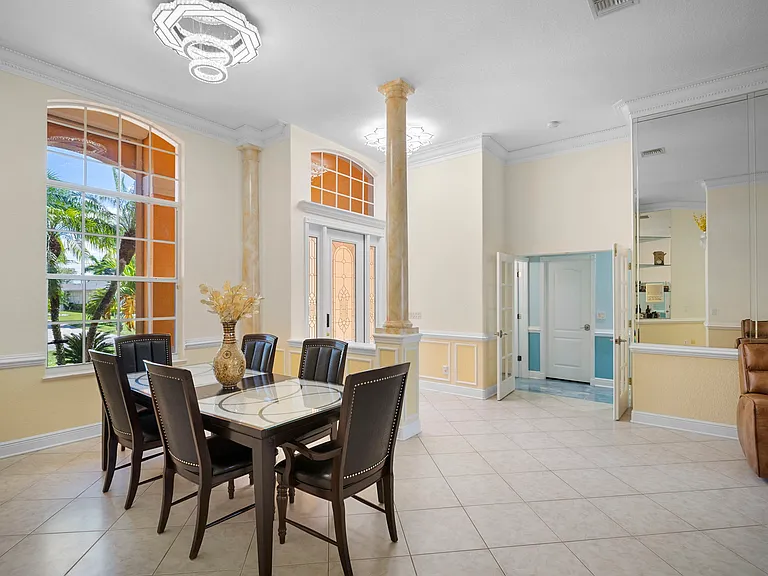 5024 SW 8th Pl — Photo 26