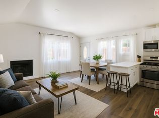 7467 N Forbes Ave, Van Nuys, CA 91406