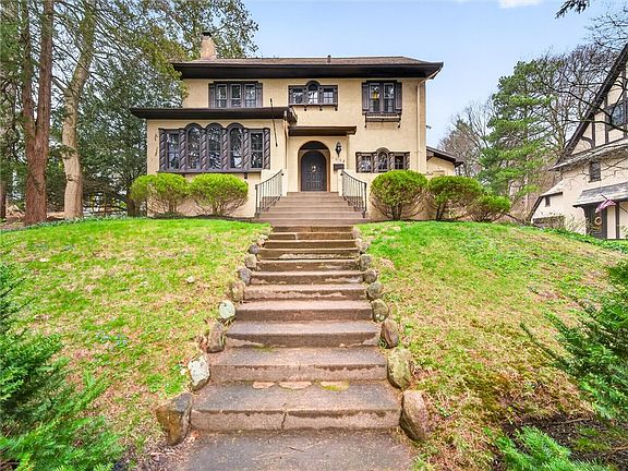 3rd image of 1608 Highland Ave