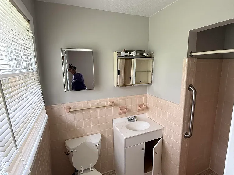 3205 Lewisburg Dr NW — Photo 9