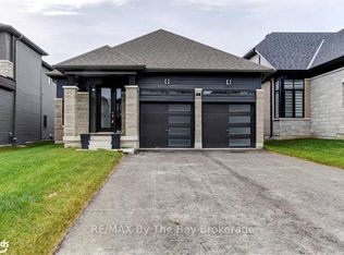 3 Rosanne Cir, Wasaga Beach, ON L9Z1J7