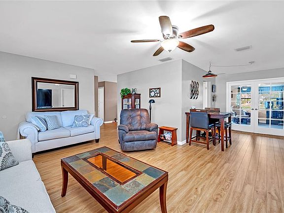 5th image of 26146 Newcombe Cir