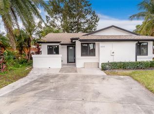 12210 SW 194th Ter, Miami, FL 33177