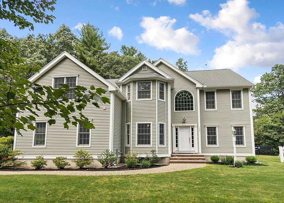 122 Spectacle Pond Rd, Littleton, MA 01460 | Zillow