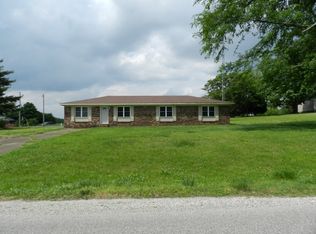 35 Laneview Concord Rd, Trenton, TN 38382