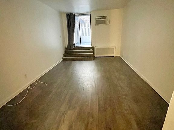 3rd image of 18 E 33rd St #2CC