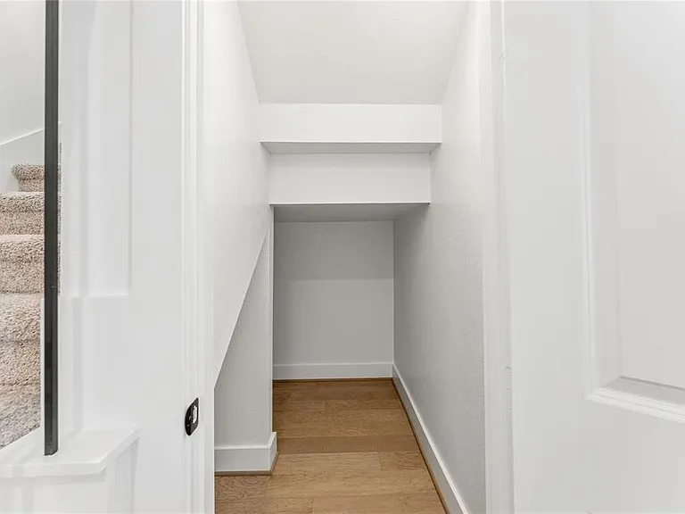 29751 Bur Creek Ln — Photo 30