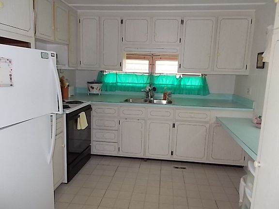 3rd image of 307 Mount Piney Ave NE #292