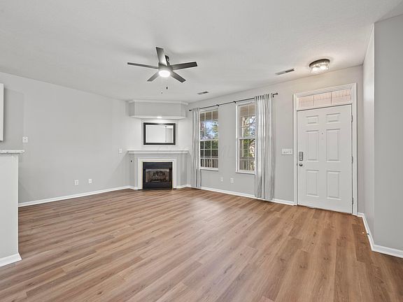 5th image of 1567-1569 Glenn Ave