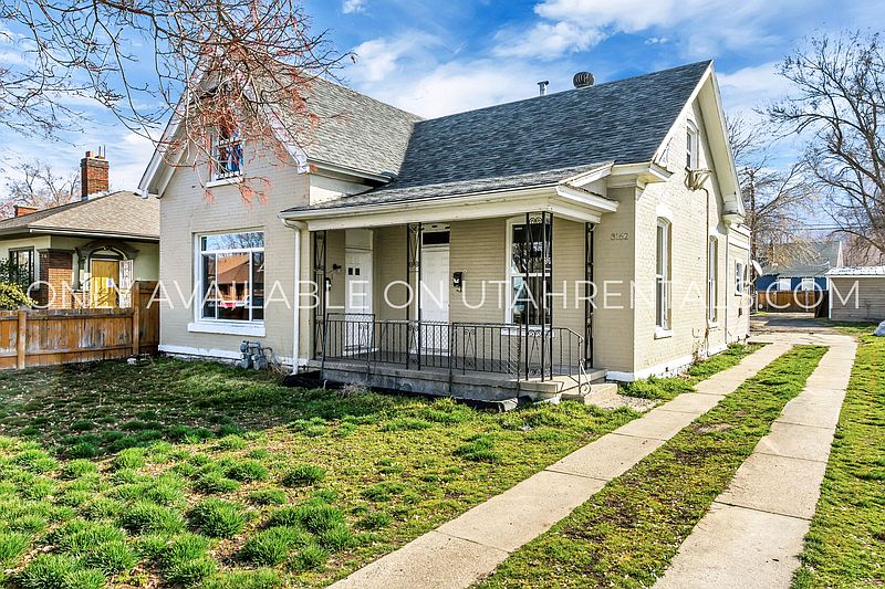 1st image of 3162 Adams Ave