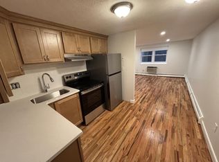 89 E Squantum St, Quincy, MA 02171