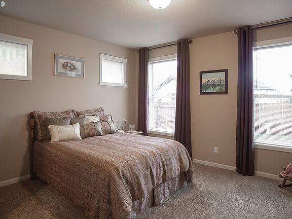 5th image of 9705 NE 104th Way