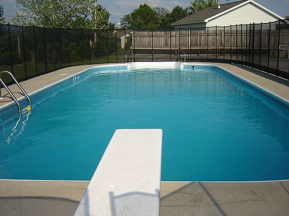 3rd image of 335 Royal Bounty Ln