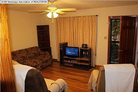 2nd image of 1383 Ticonderoga Dr