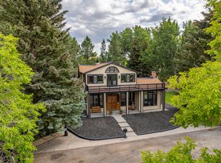 203 Appaloosa Ln, Riverton, WY 82501