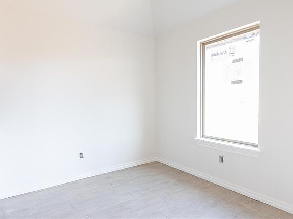 4th image of 3316 Cookson Point Dr