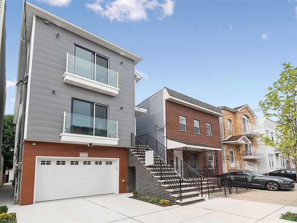 1st image of 113 Zabriskie St #1
