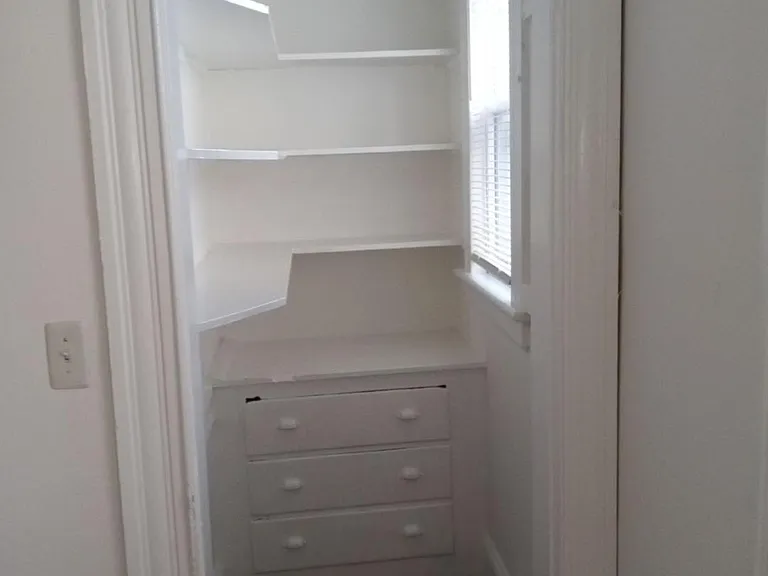 Back bedroom additional closed that is walk-in