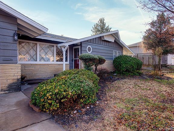 2nd image of 519 Claremont Dr
