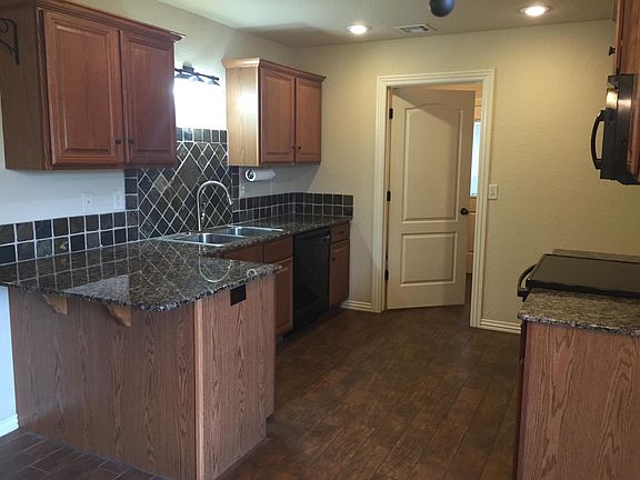4th image of 2599 N Indian Oaks Dr