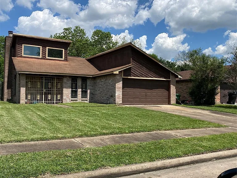 7422 Gatebriar Ct — Photo 1