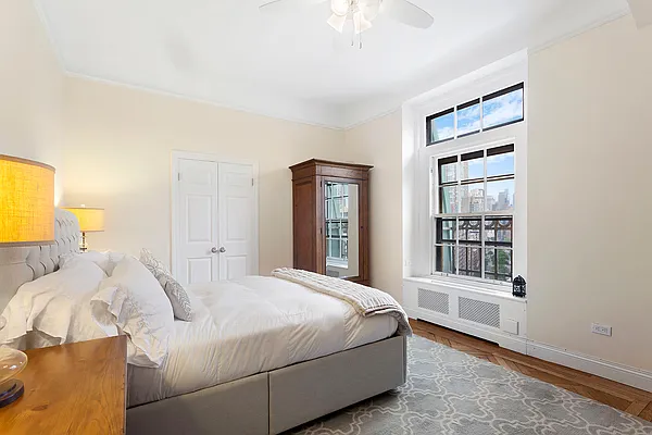 Rented by Compass | media 9