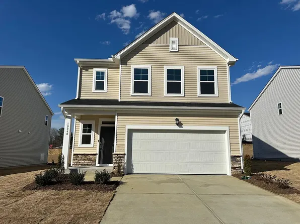 10040 Regal Dr, Angier, NC 27501