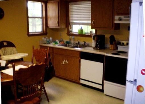 5th image of 109 S Circle Dr