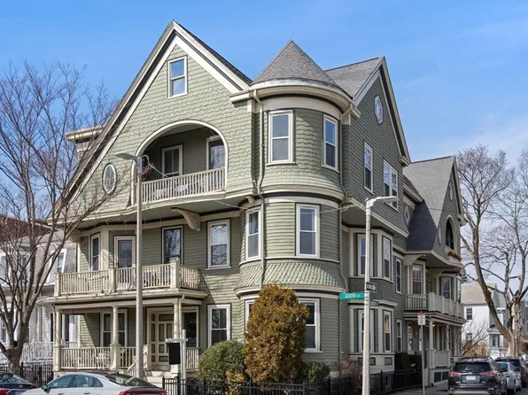 801 Centre St #1, Boston, MA 02130