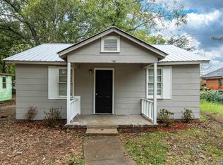 523 12th Ave NW, Decatur, AL 35601