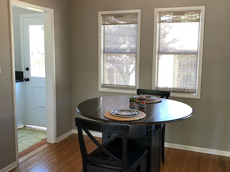 4243 E Vermont St — Photo 12