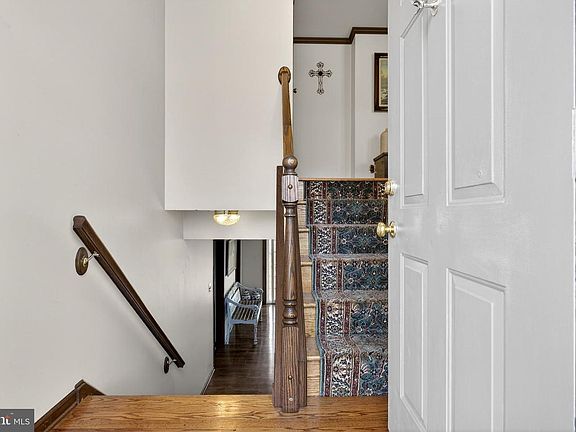 4th image of 314 Carya Ct